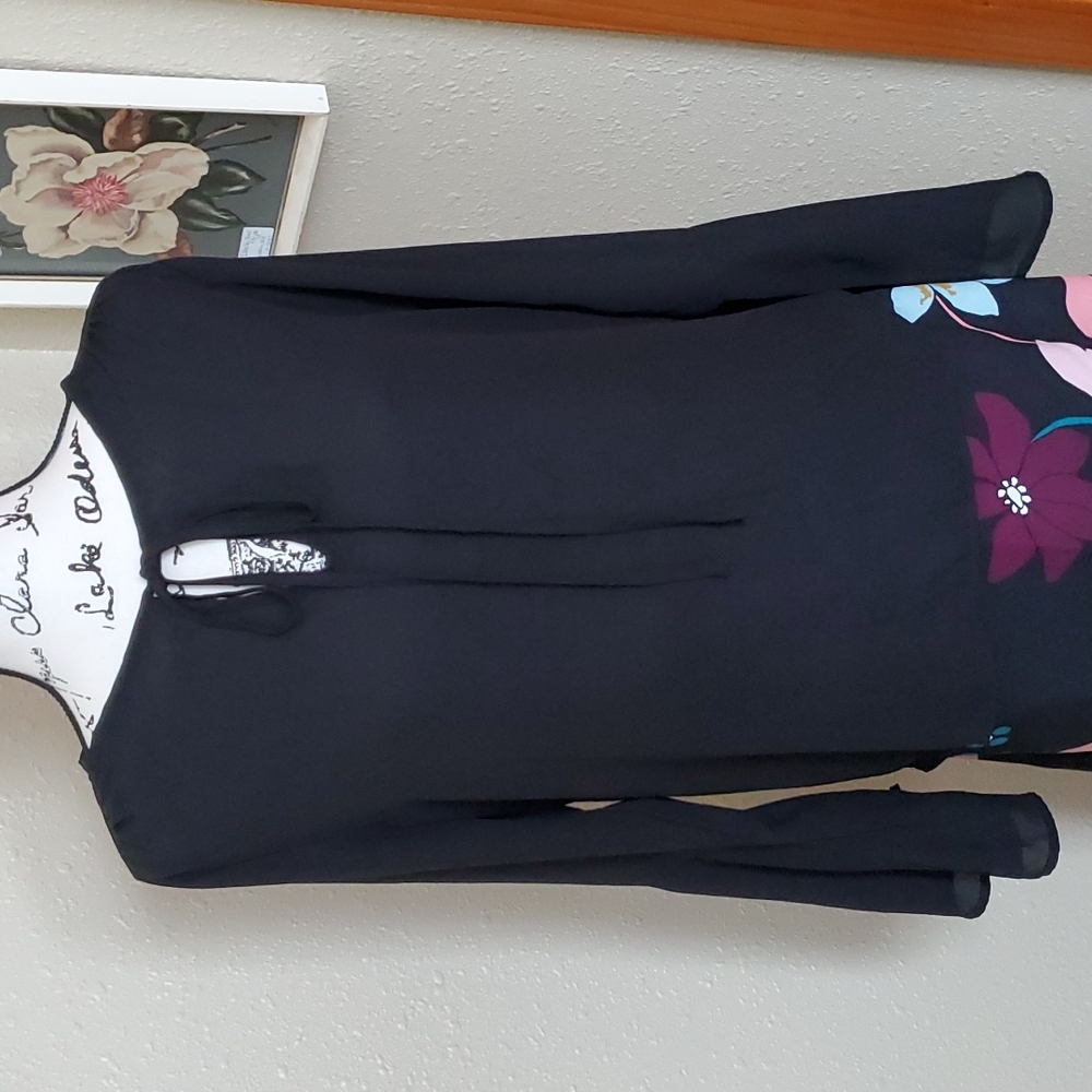 Lulu's Trumpet Sleeve Semi Sheer Top Black Size LARGE